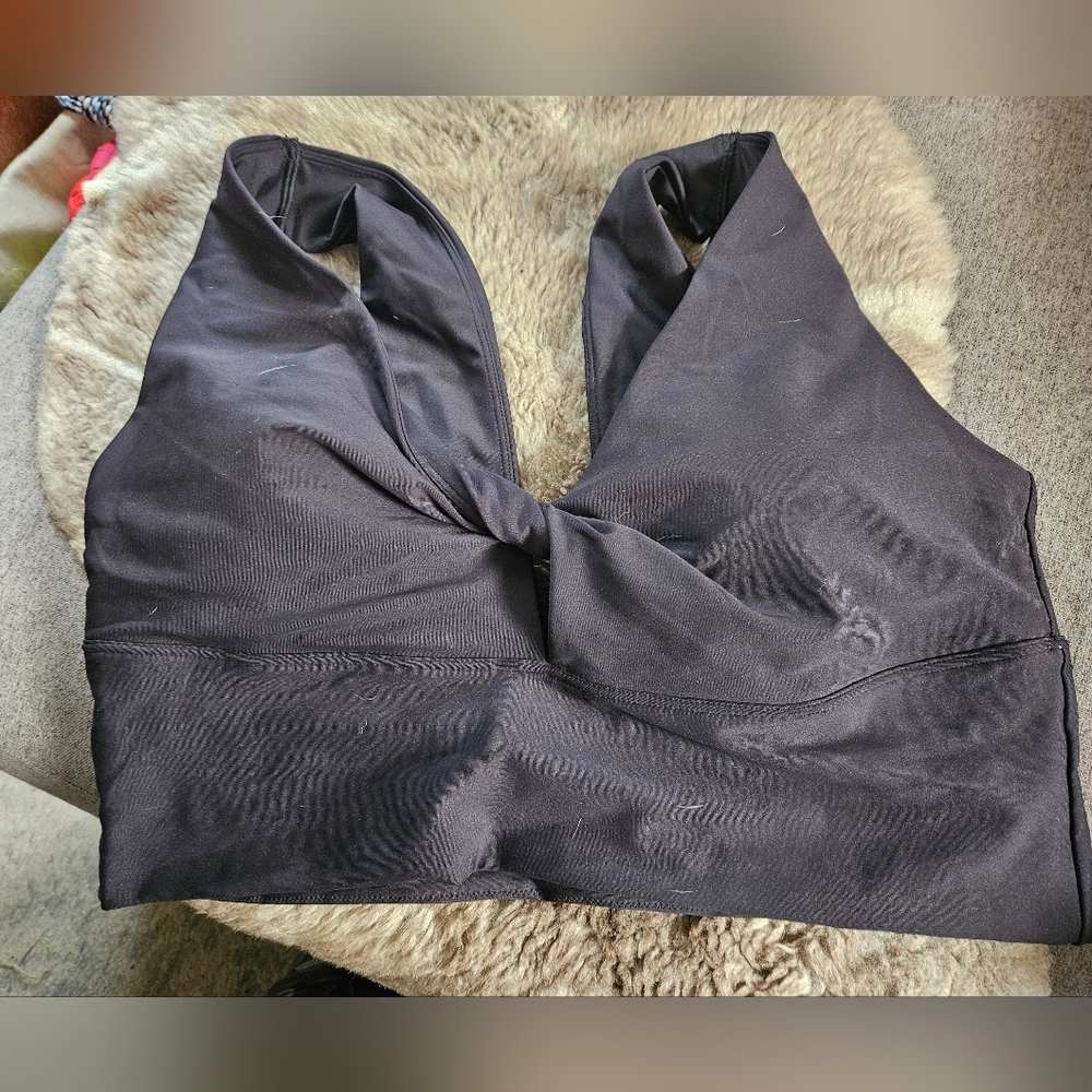 Black Twist Front Top